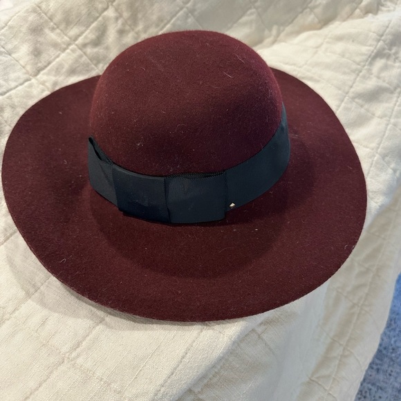 kate spade Other - Kate Spade Hat - never worn